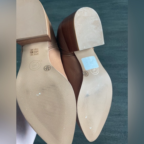 Chinese Laundry Finn Booties - Picture 4 of 4